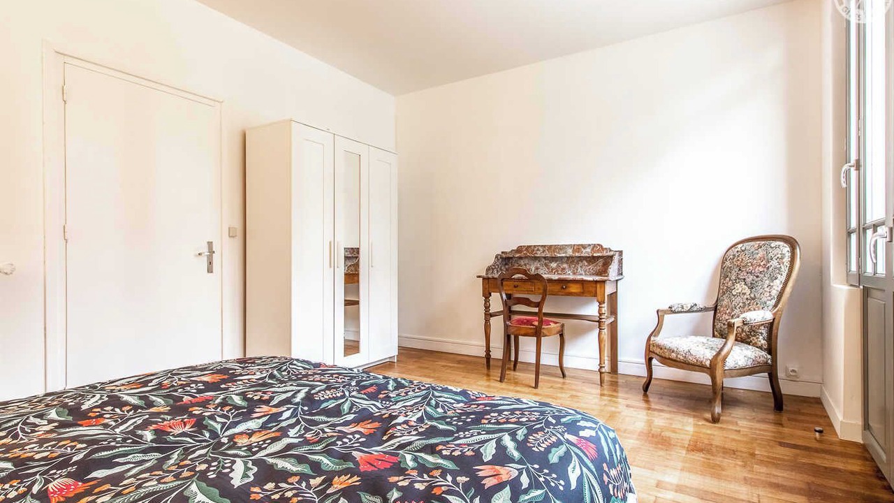 Photo of Bedroom in Tournus