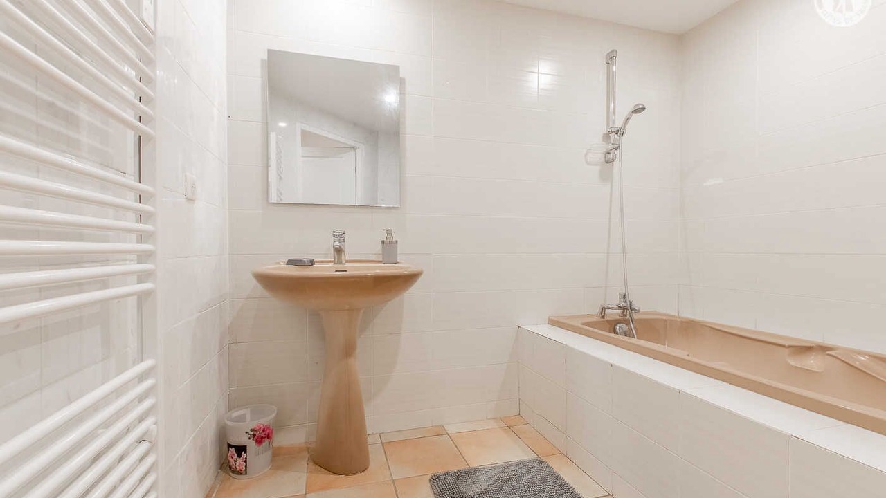Photo of Bathroom in Flacey-en-Bresse