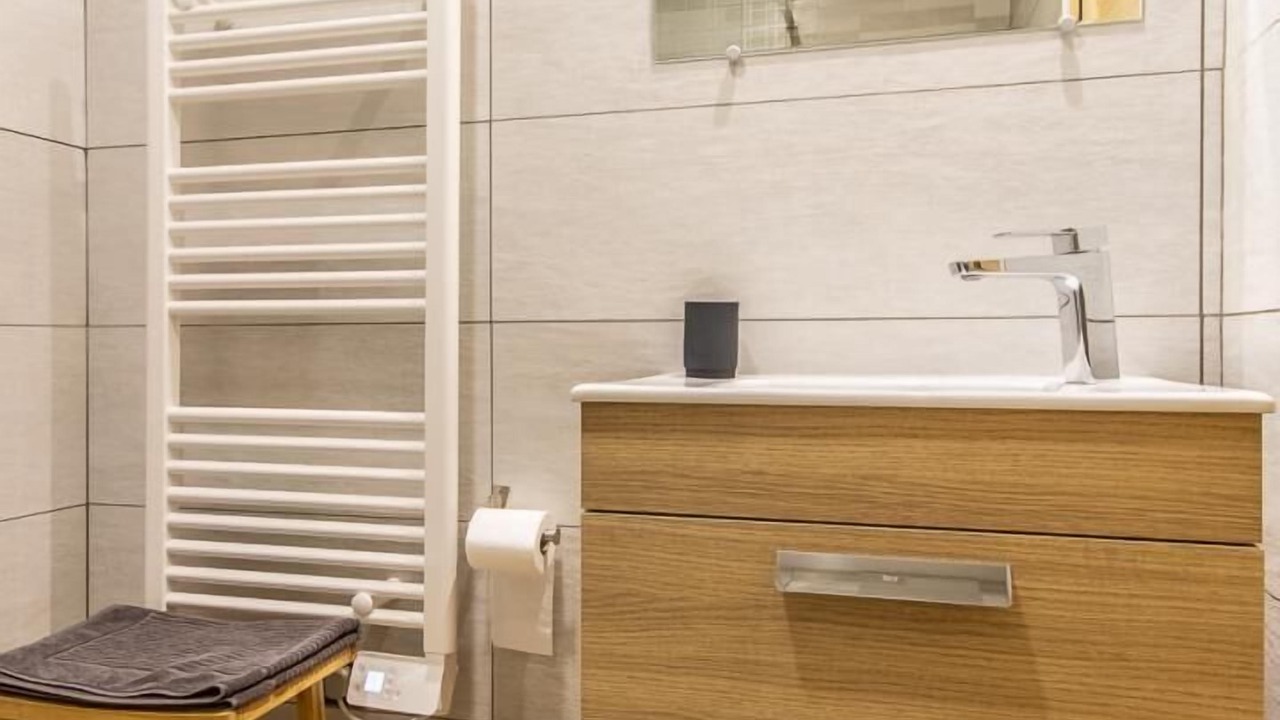 Photo of Bathroom in La Motte-Saint-Jean