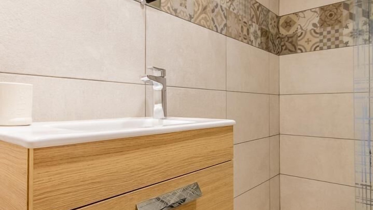 Photo of Bathroom in La Motte-Saint-Jean