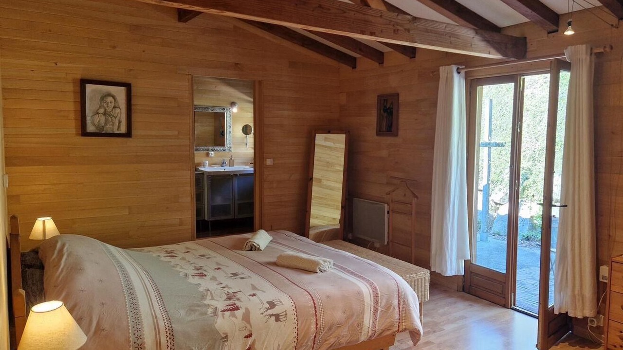Photo of Bedroom in Puybegon