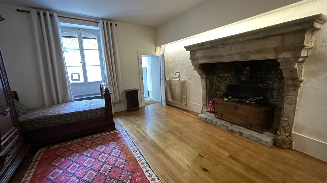 Photo of Bedroom in Besancon Old Town
