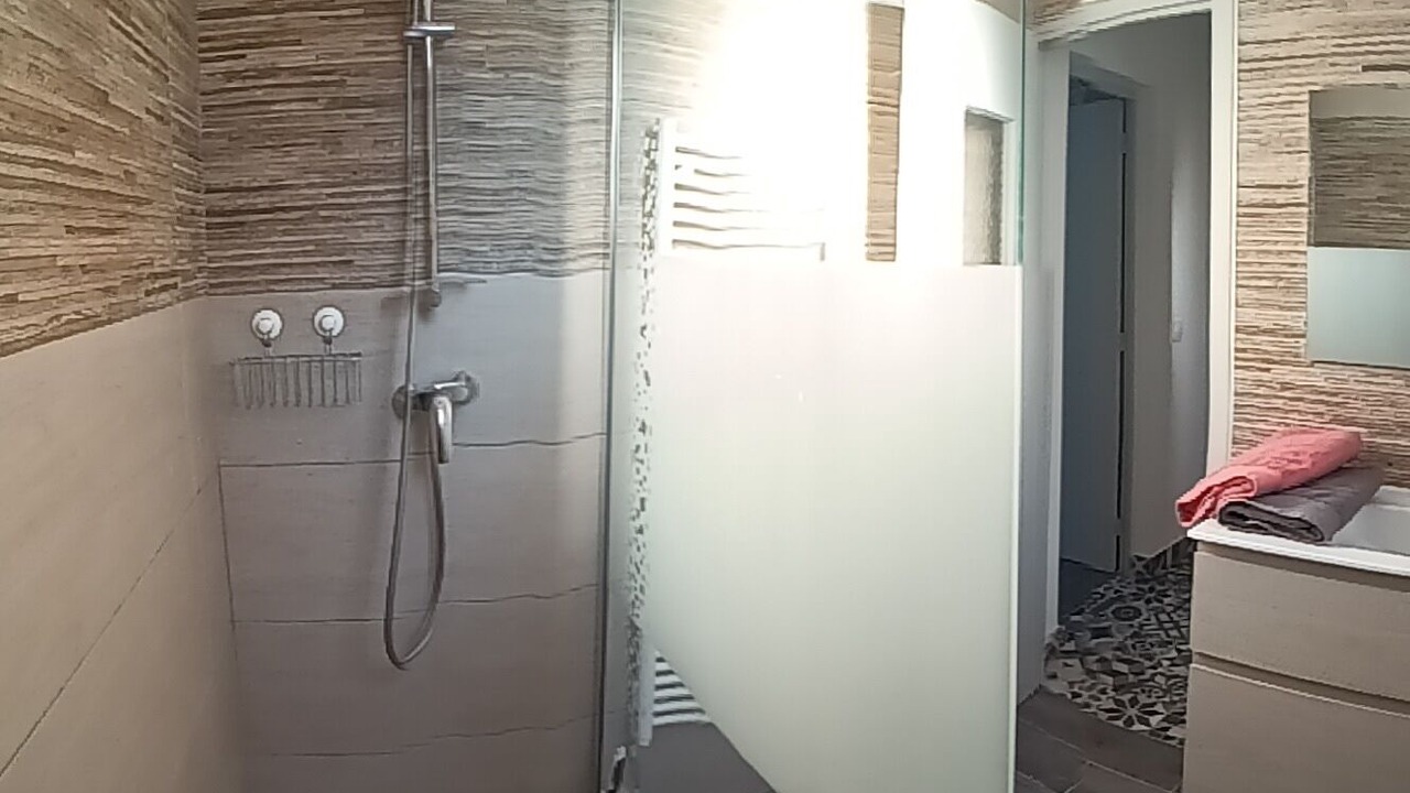 Photo of Bathroom in Saint-Paul-Trois-Chateaux