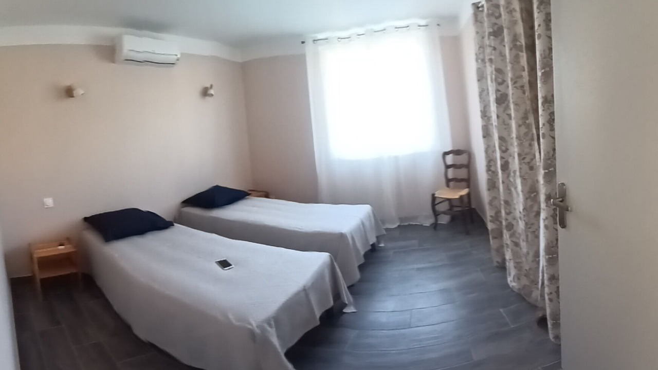 Photo of Bedroom in Saint-Paul-Trois-Chateaux