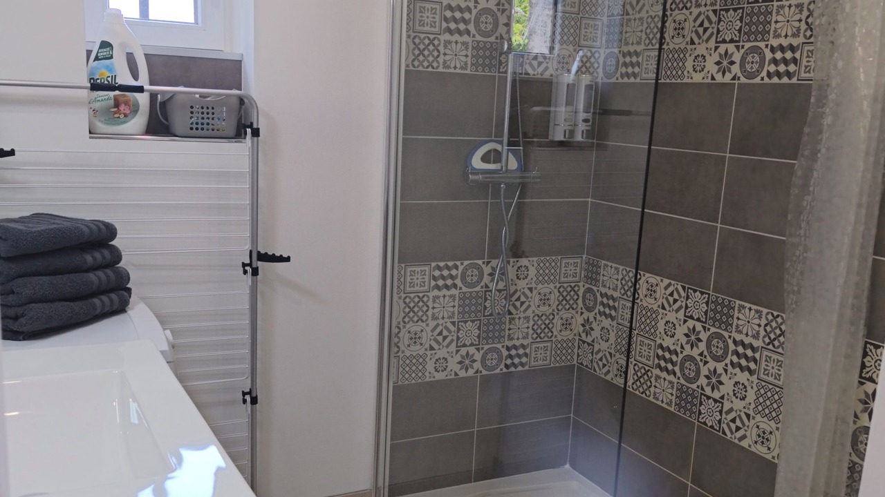 Photo of Bathroom in La Roche-en-Brenil