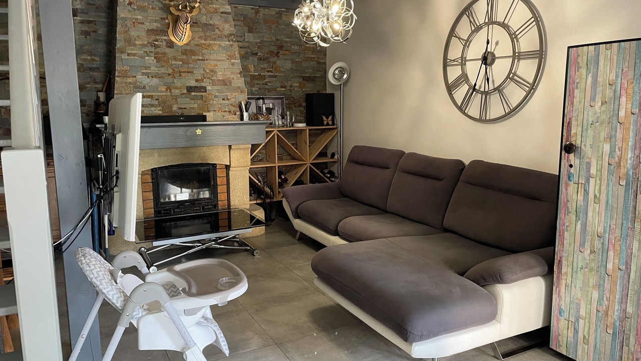 Photo of Livingroom in Teche