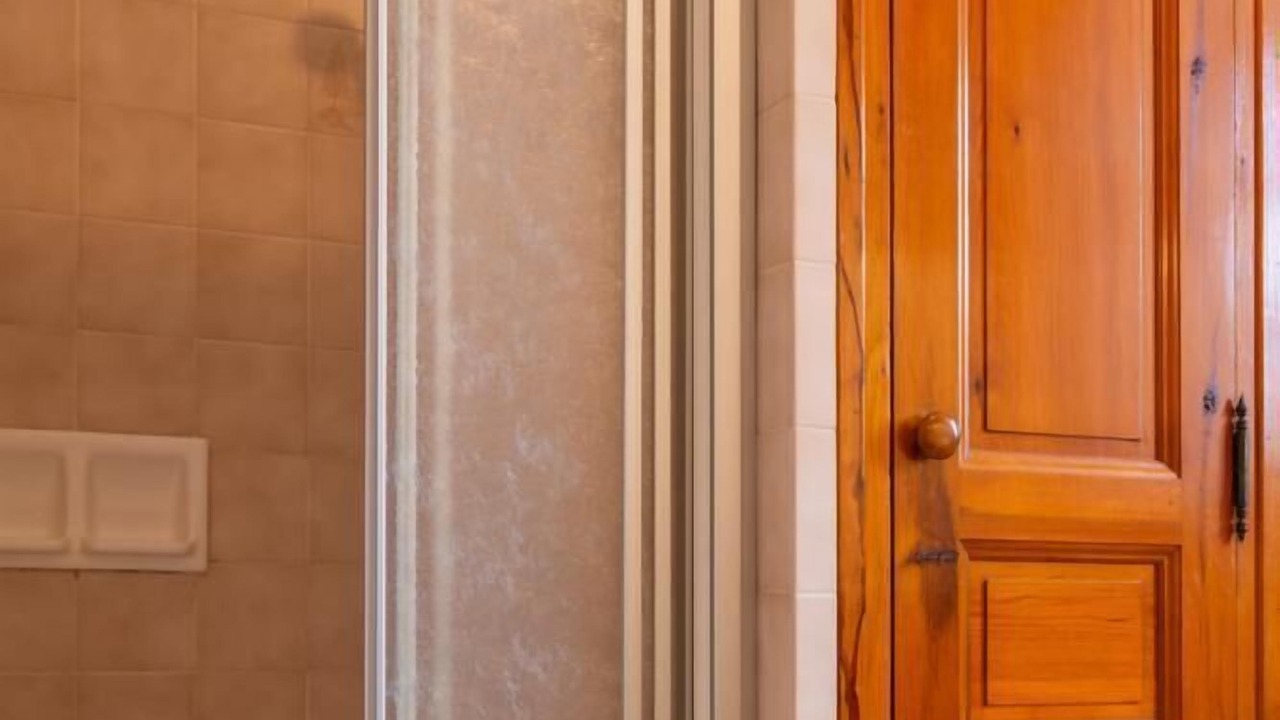 Photo of Bathroom in Saint-Privat-du-Fau