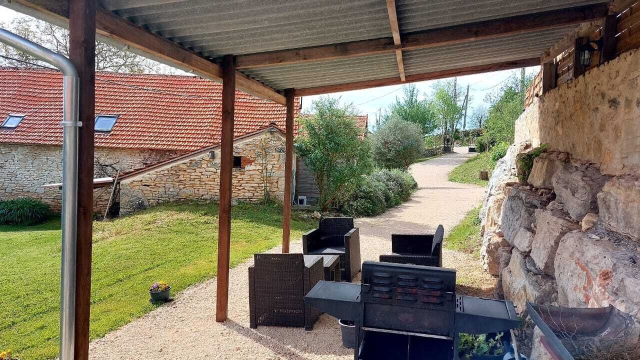 Photo of Patio Balcony in Orniac
