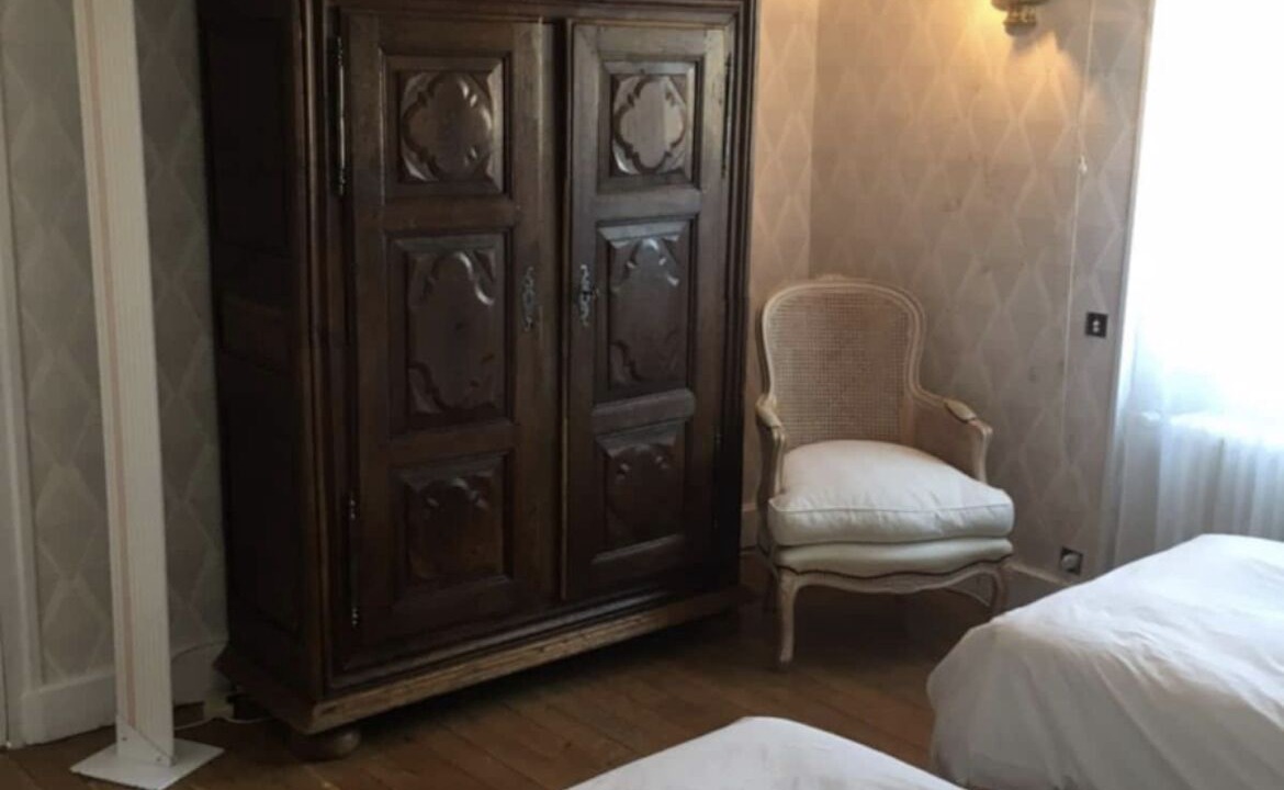 Photo of Bedroom in Varennes-sous-Dun