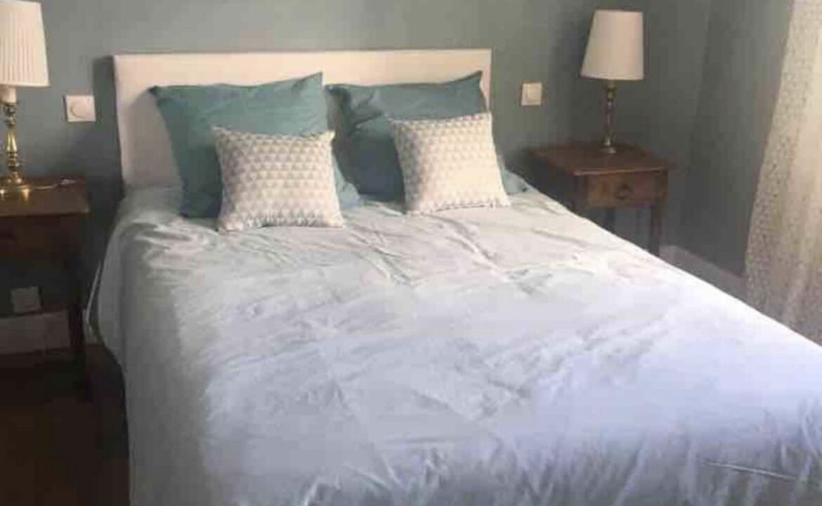 Photo of Bedroom in Varennes-sous-Dun