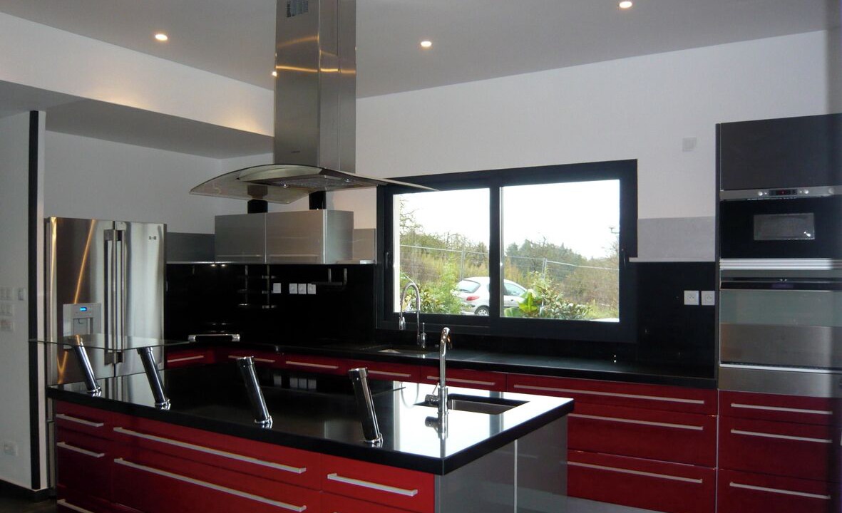 Photo of Kitchen in Verrieres-le-Buisson