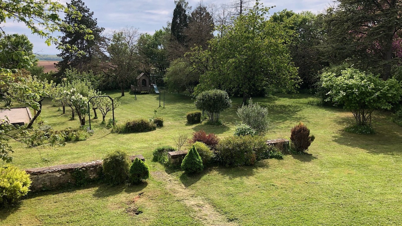Photo of Outdoor in Taingy