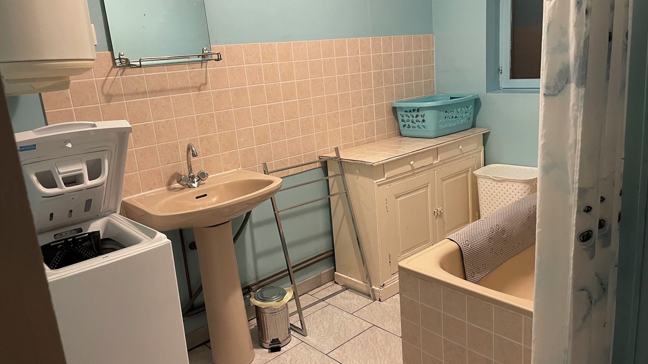 Photo of Bathroom in Sommant