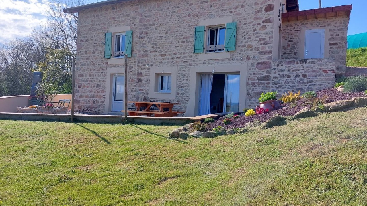 Photo of Outdoor in Marnand