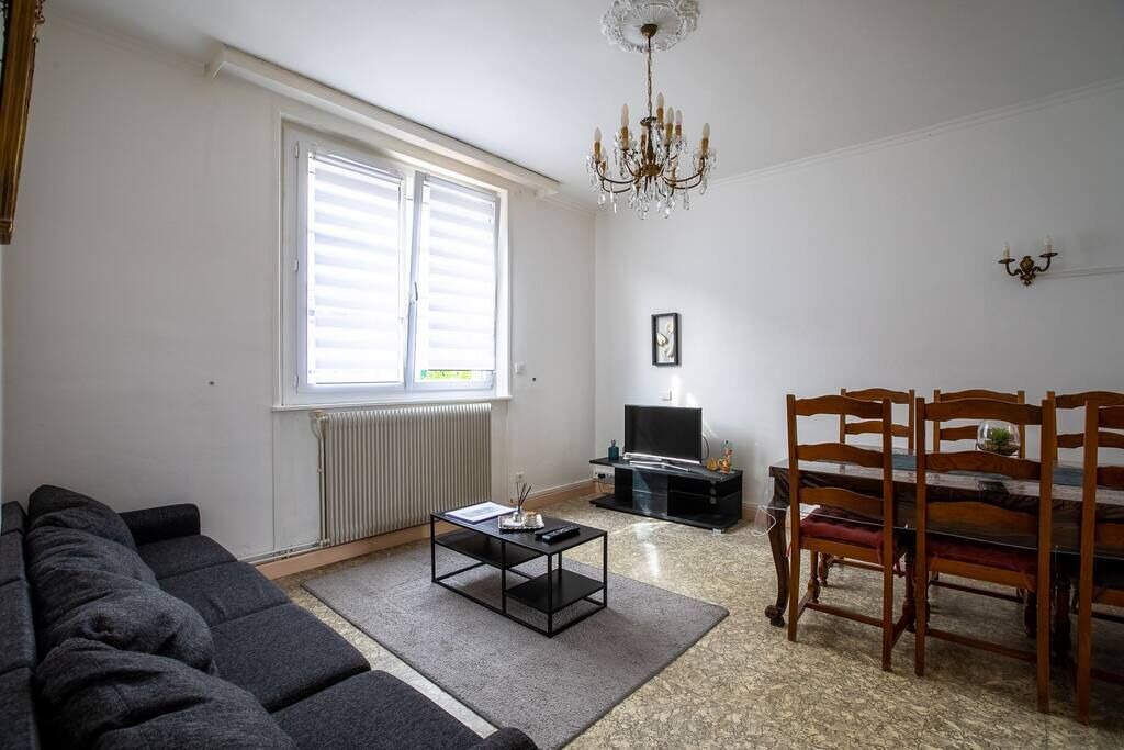 Photo of Livingroom in Up 1.5 Saint-Ferreol