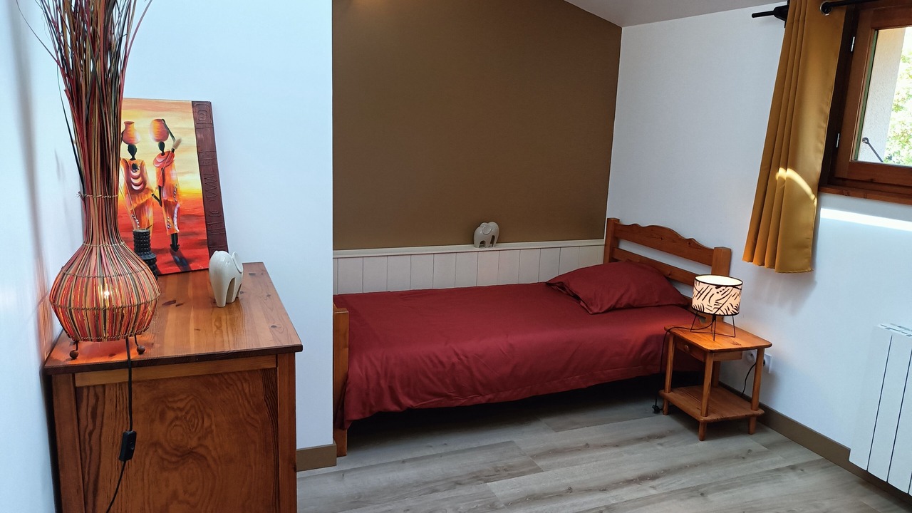 Photo of Bedroom in Saint-Just-la-Pendue