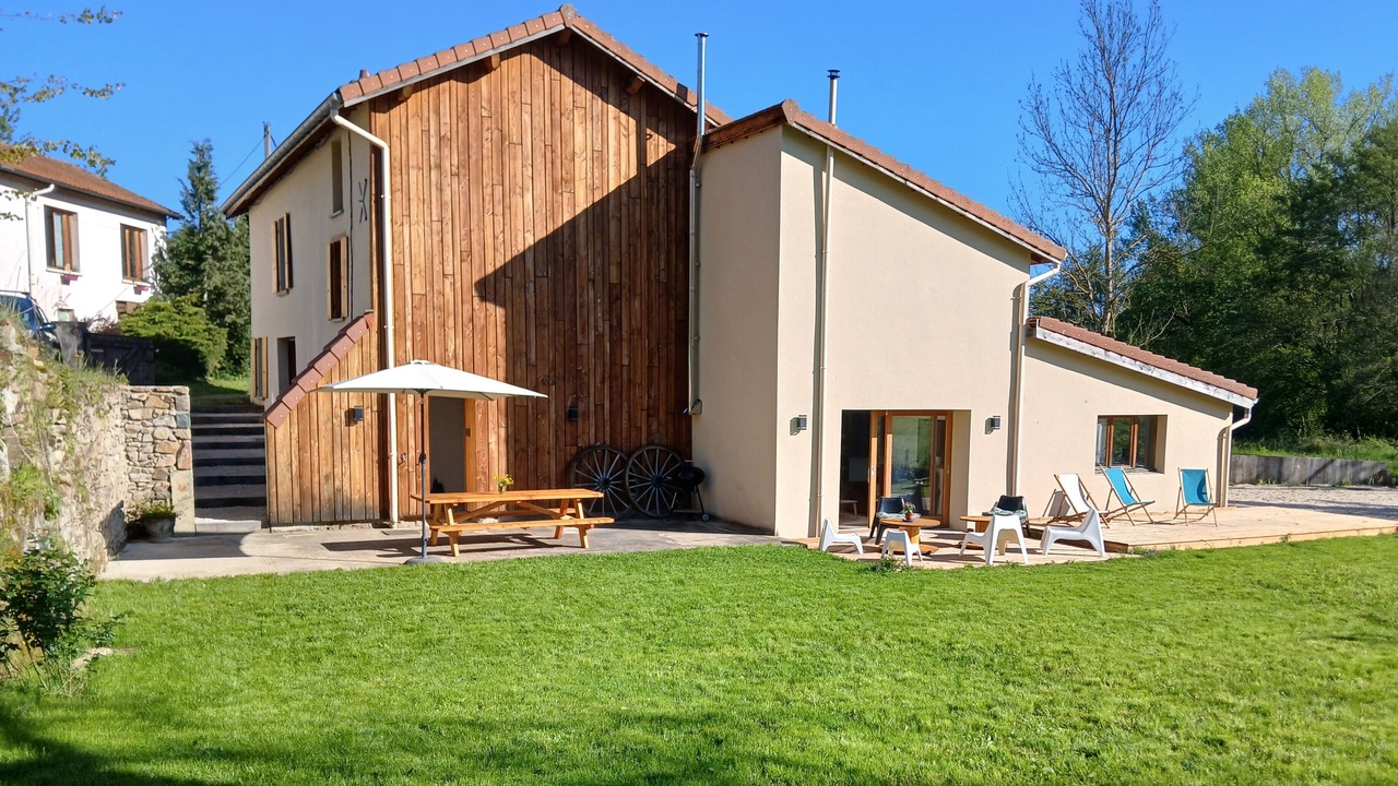 Photo of Outdoor in Saint-Just-la-Pendue