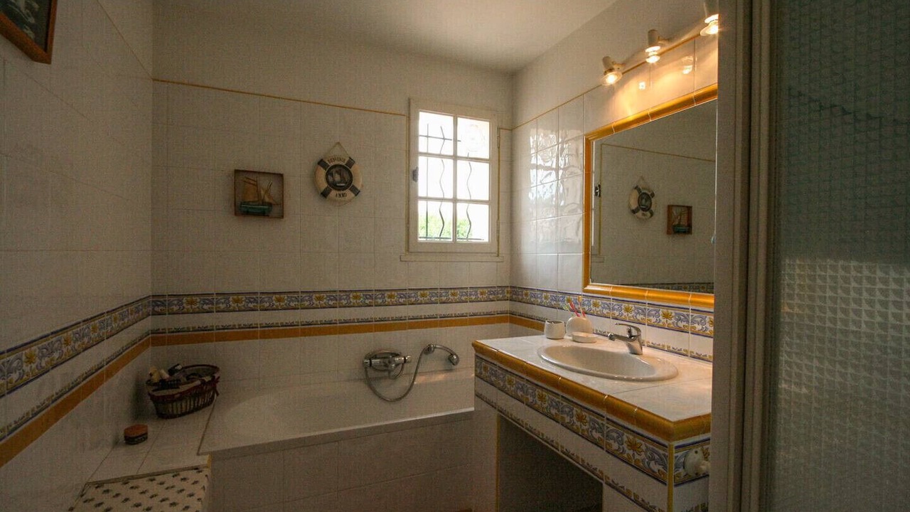 Photo of Bathroom in Rochegude