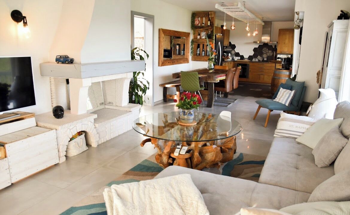 Photo of Livingroom in Maisod