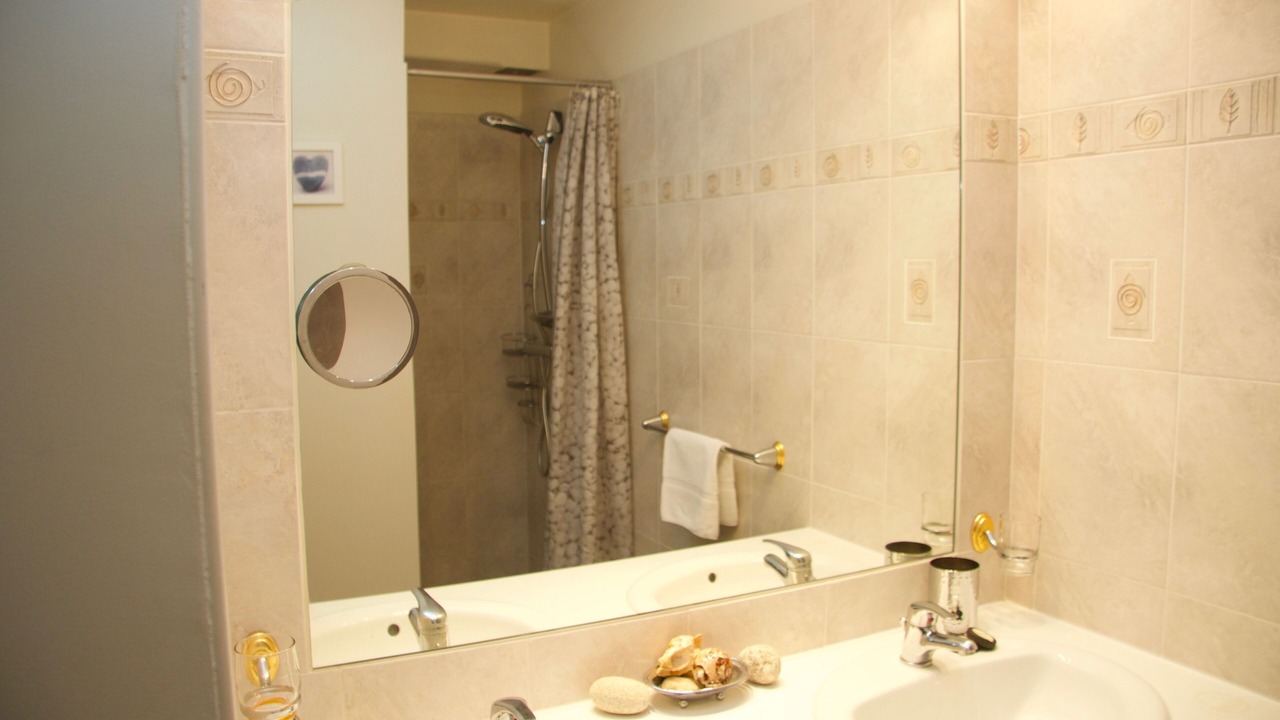 Photo of Bathroom in Pontcharra-sur-Turdine