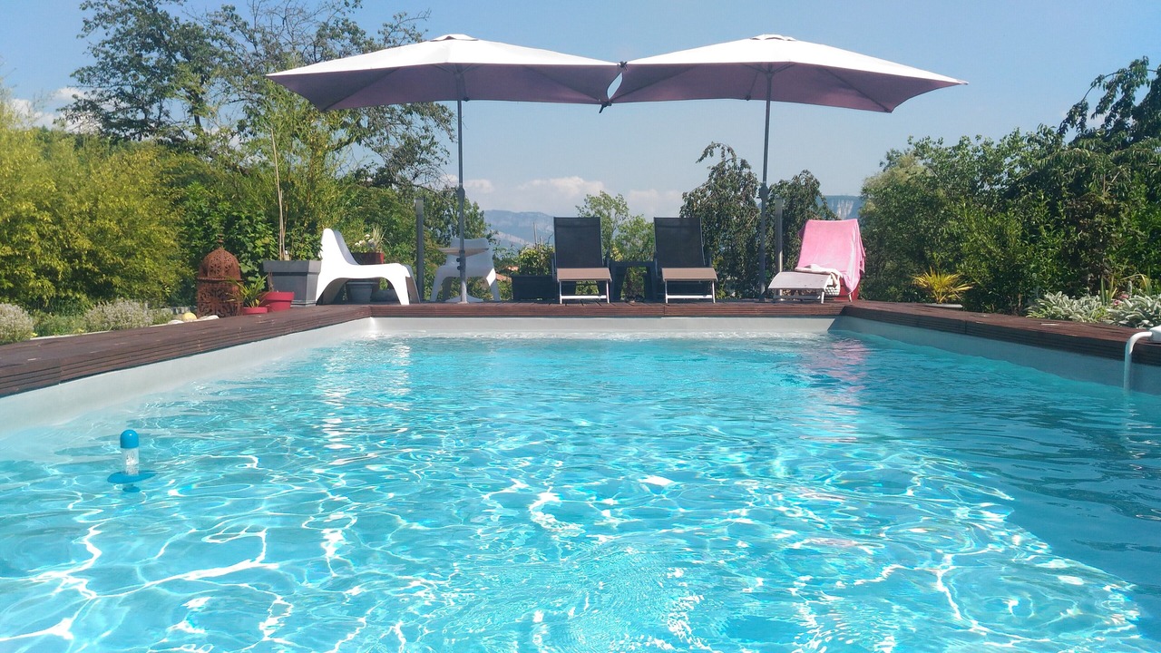 Photo of Outdoor in Charnecles