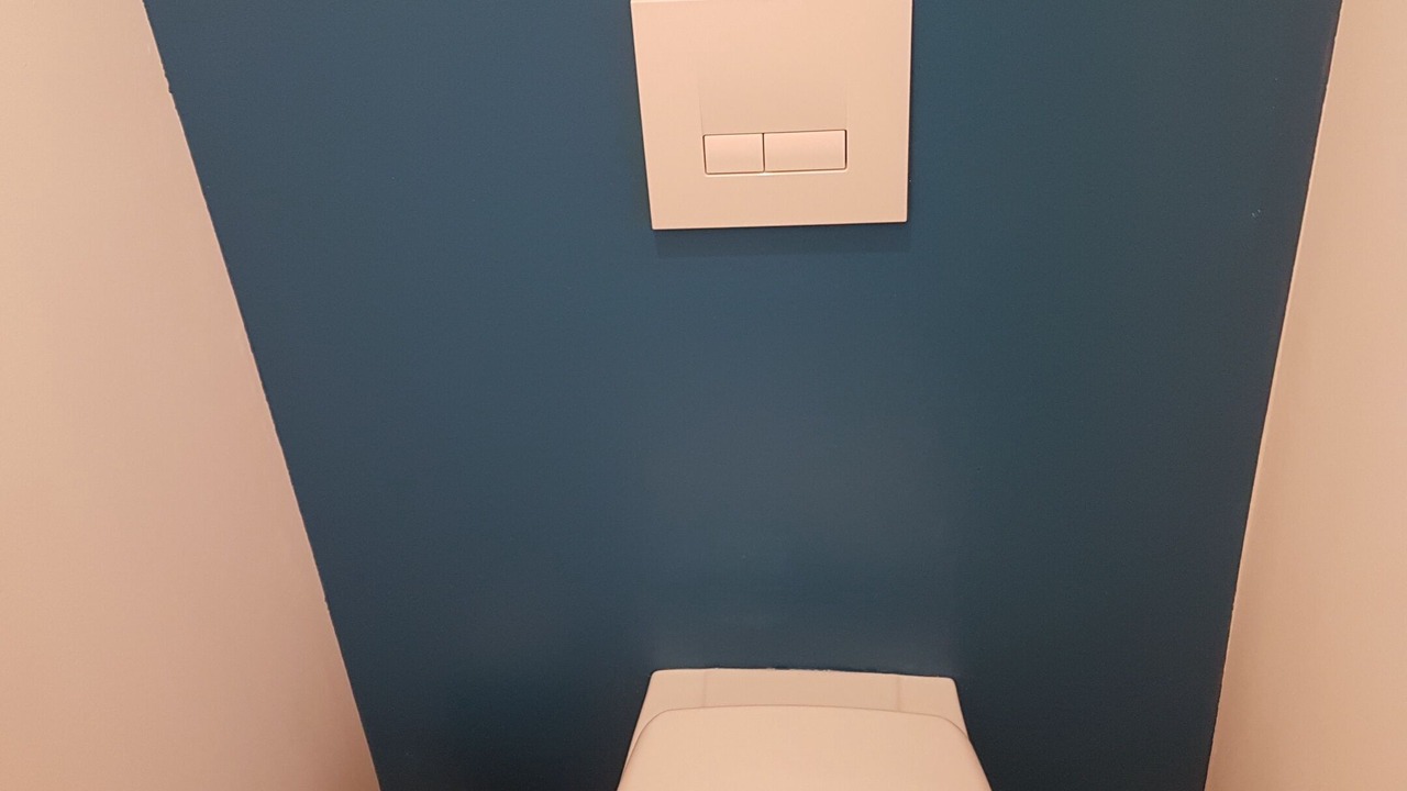 Photo of Bathroom in Charnecles