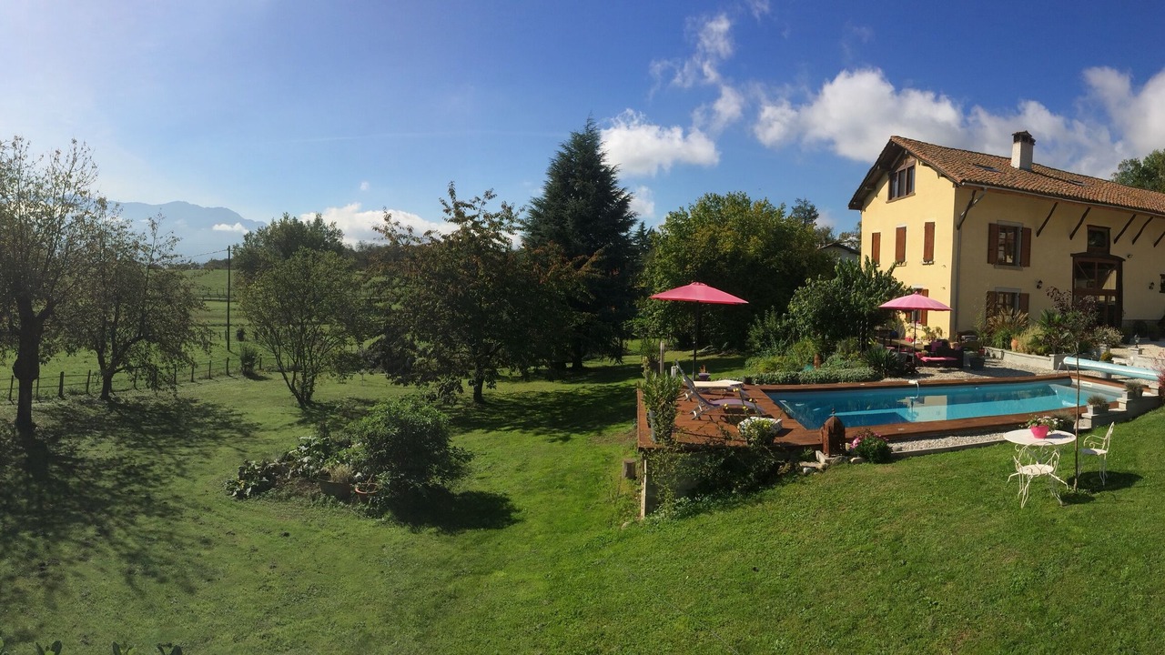 Photo of Outdoor in Charnecles