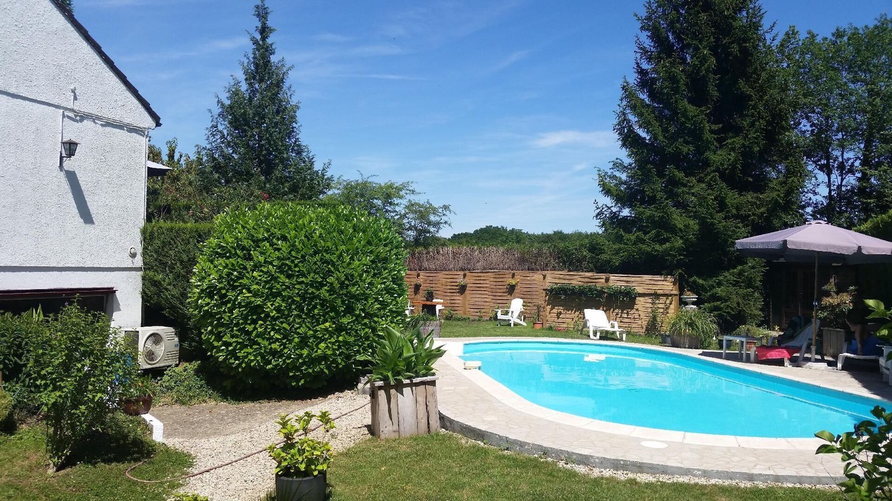 Photo of Outdoor in Thury