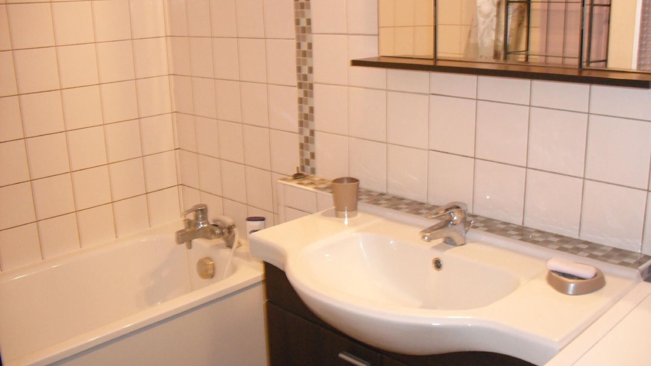 Photo of Bathroom in Faubourg-Raines