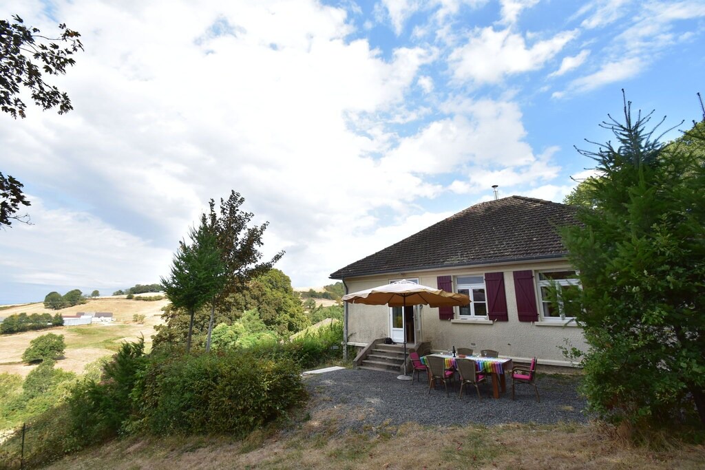 Photo of Buildings in Cuzy