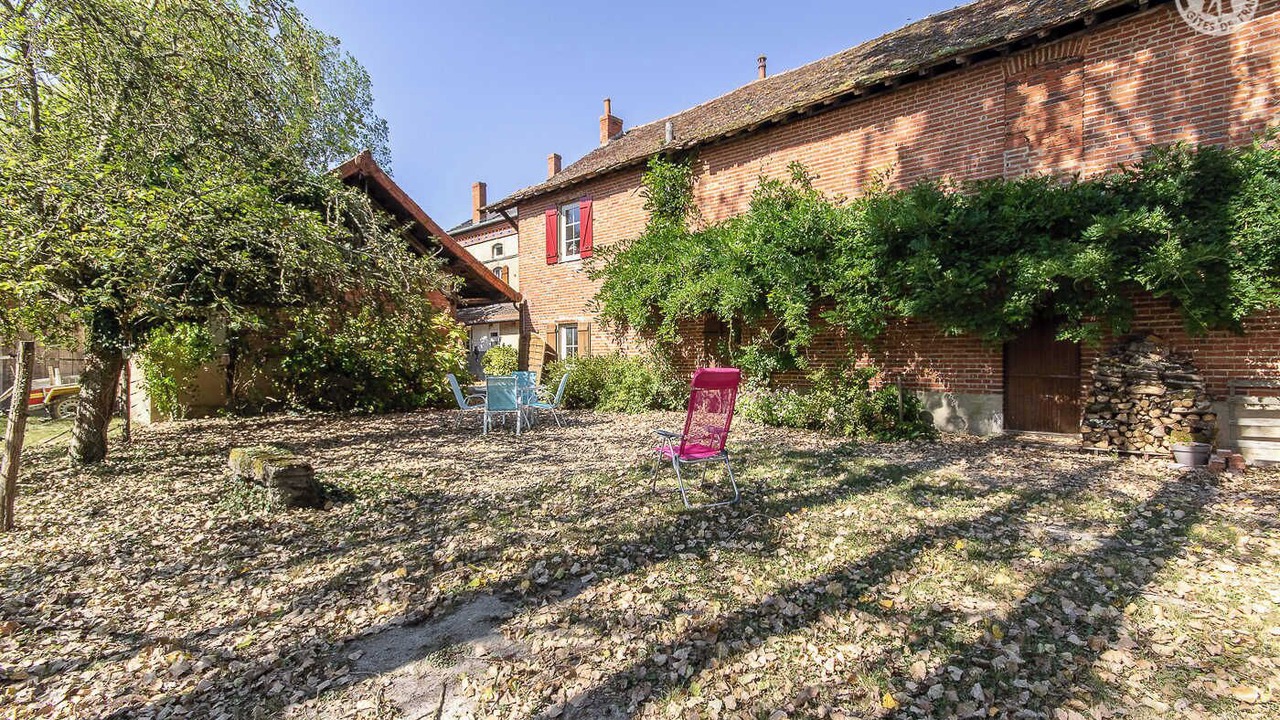 Photo of Outdoor in Saint-Bonnet-en-Bresse