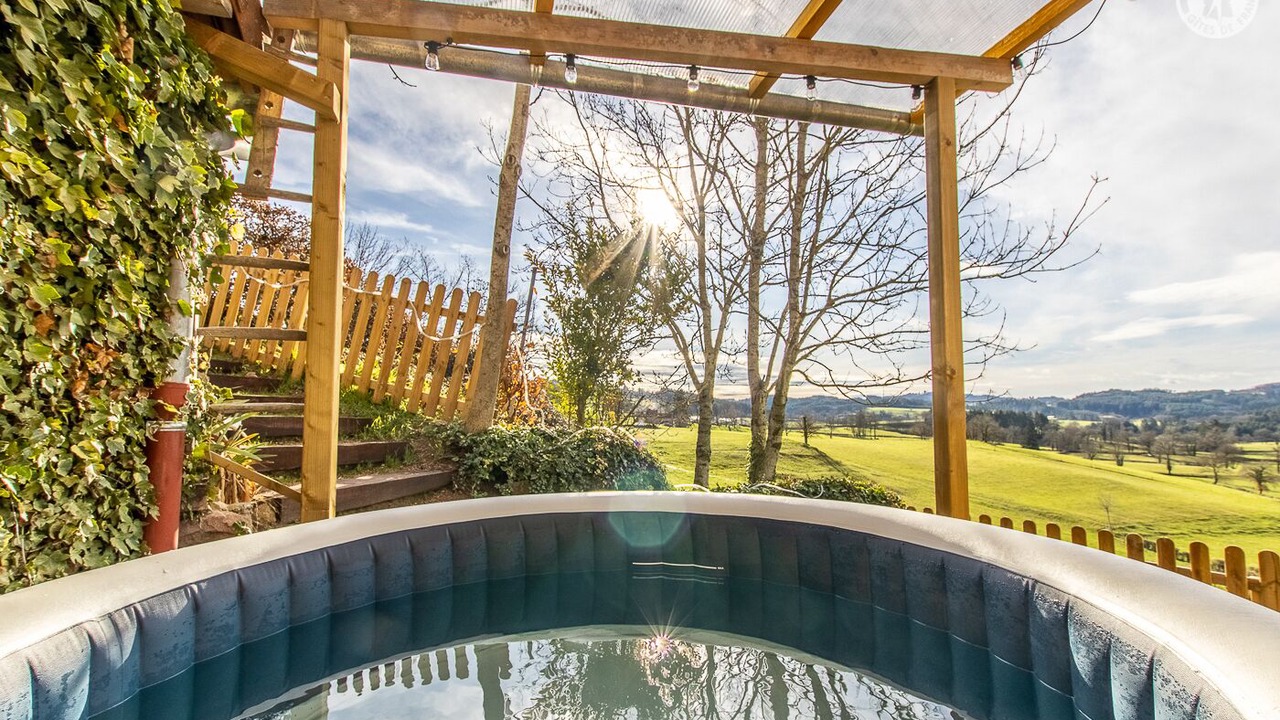 Photo of Outdoor in Montmelard