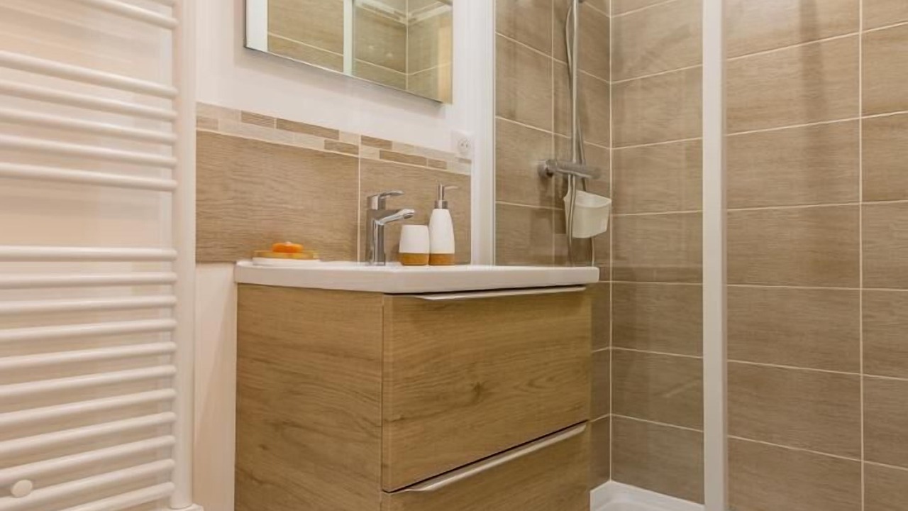Photo of Bathroom in Montmelard