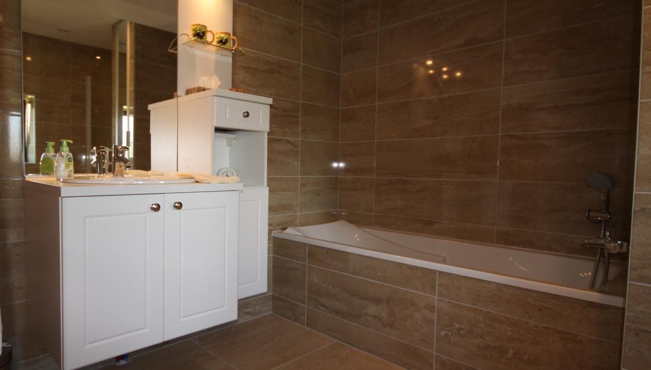 Photo of Bathroom in Varennes-sous-Dun