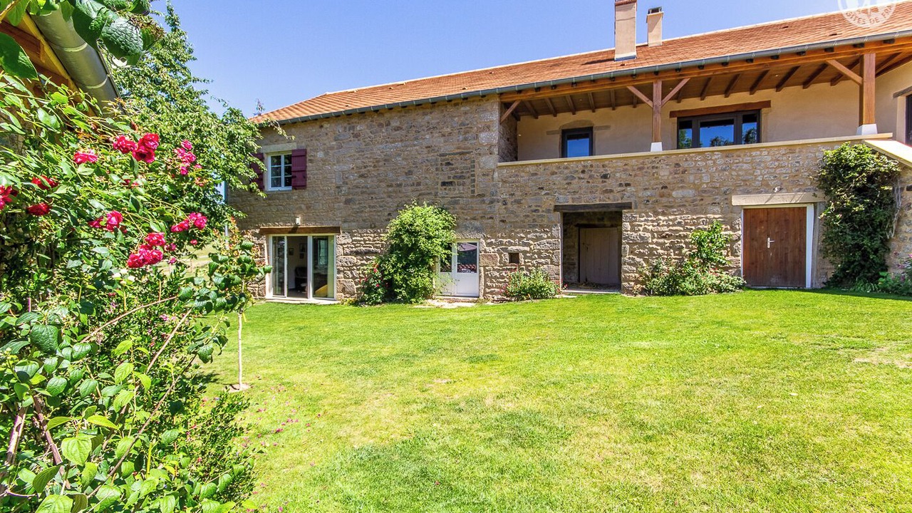 Photo of Outdoor in Donzy-le-National