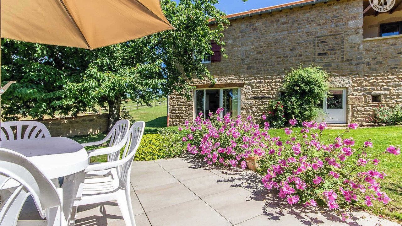 Photo of Outdoor in Donzy-le-National