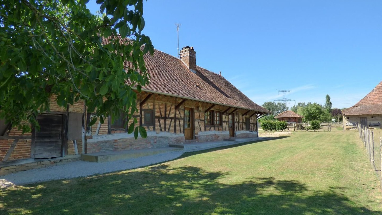 Photo of Outdoor in Saint Usuge