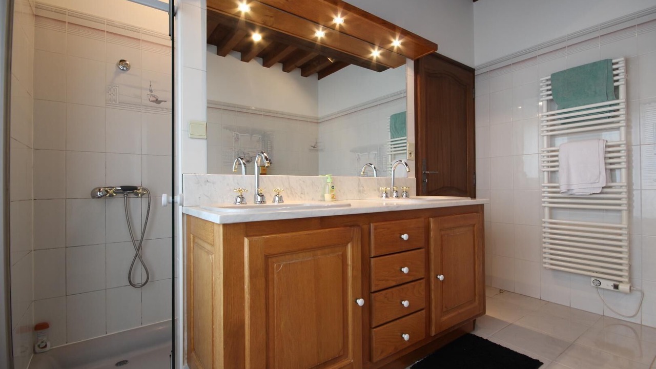 Photo of Bathroom in Saint-Vallier