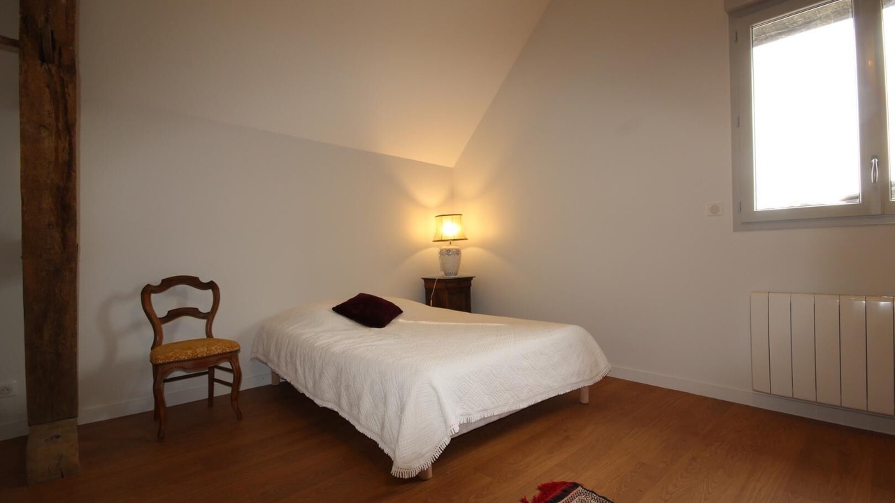 Photo of Bedroom in Vendenesse-les-Charolles