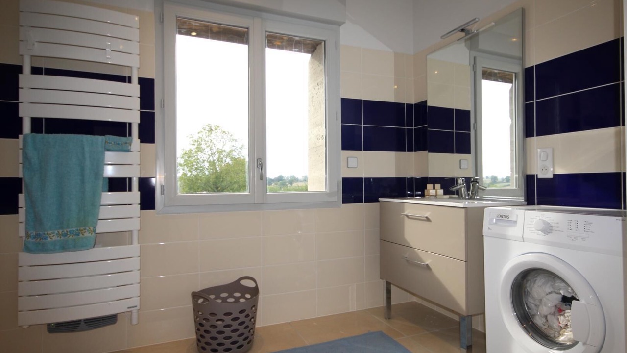 Photo of Bathroom in Vendenesse-les-Charolles