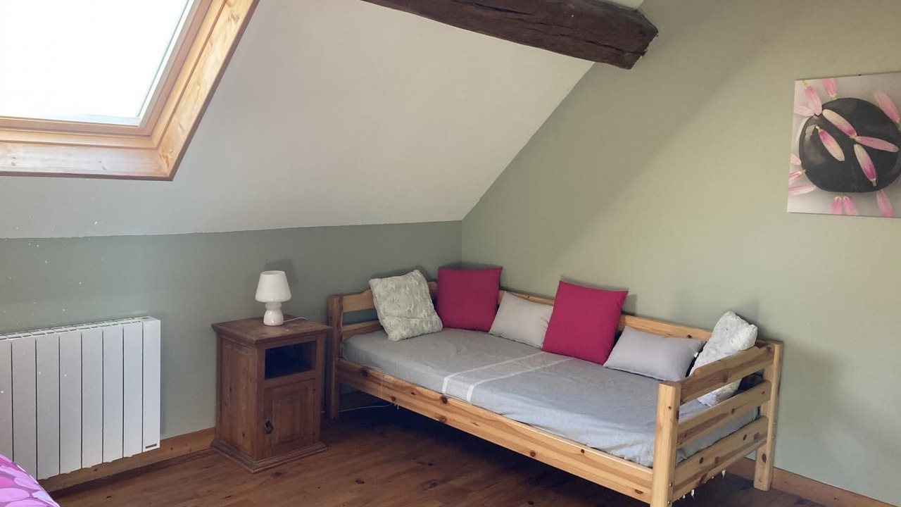 Photo of Bedroom in Etrigny