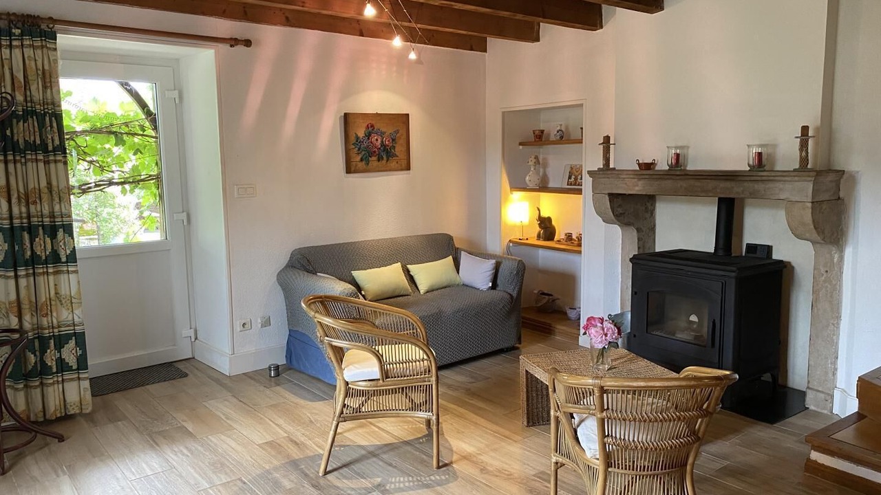 Photo of Livingroom in Etrigny
