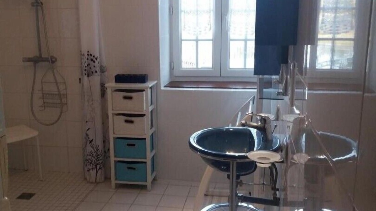 Photo of Bathroom in Lays-sur-le-Doubs