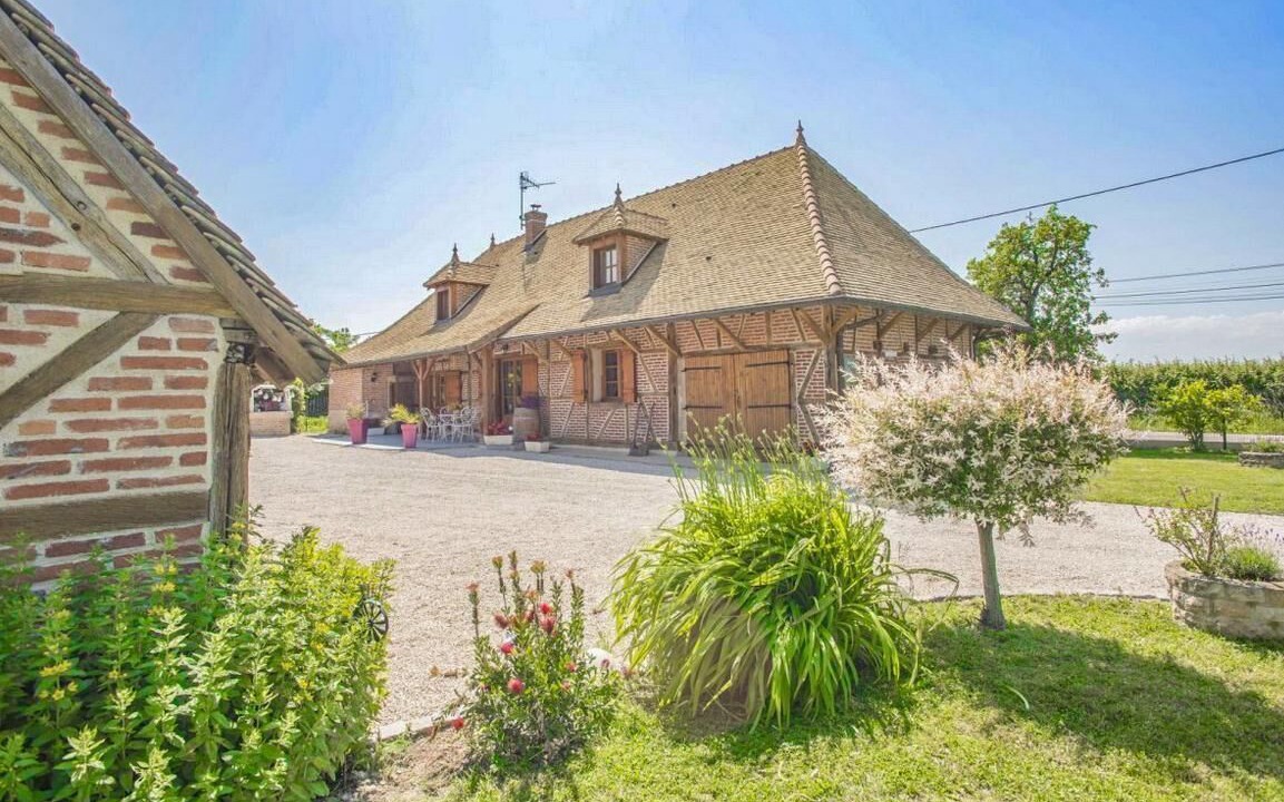 Photo of Outdoor in Saint-Martin-en-Bresse
