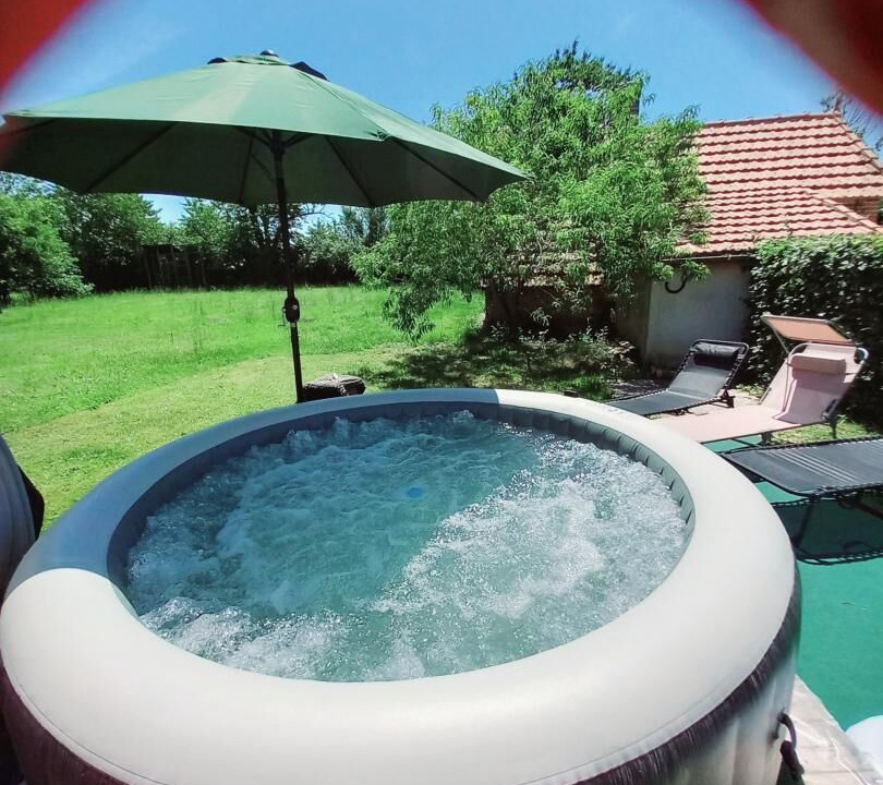 Photo of Patio Balcony in Saint-Martin-en-Bresse