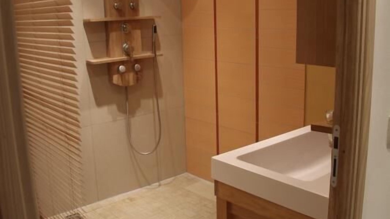 Photo of Bathroom in Saint Usuge