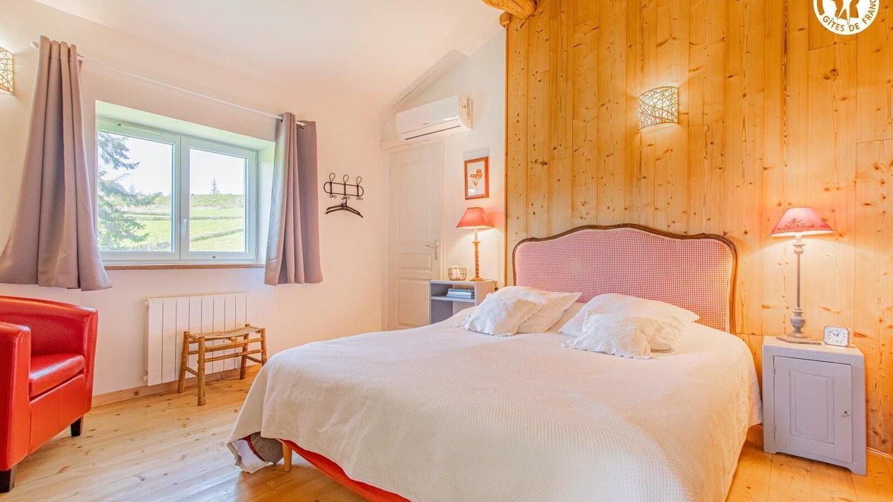 Photo of Bedroom in Montagny-sur-Grosne