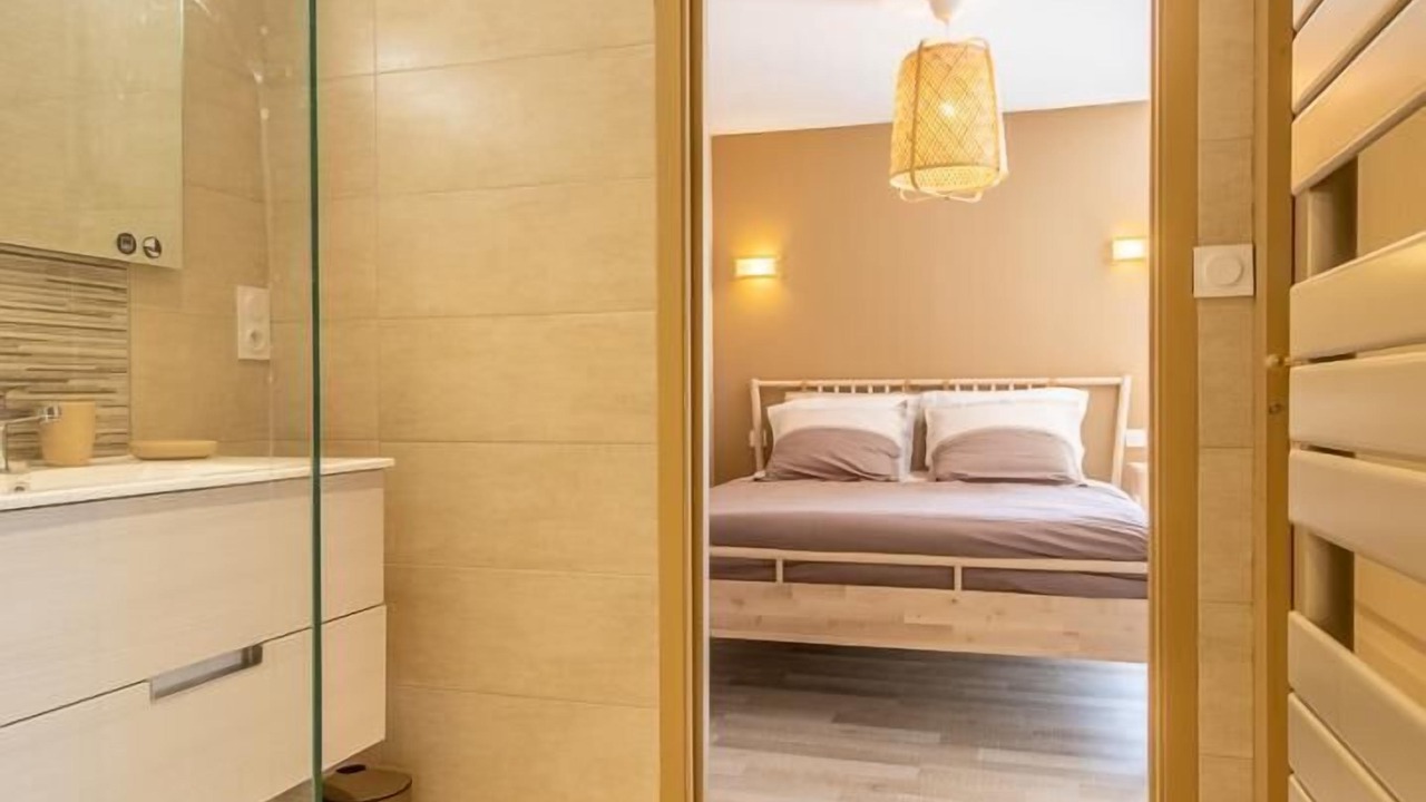 Photo of Bedroom in Dracy-Saint-Loup