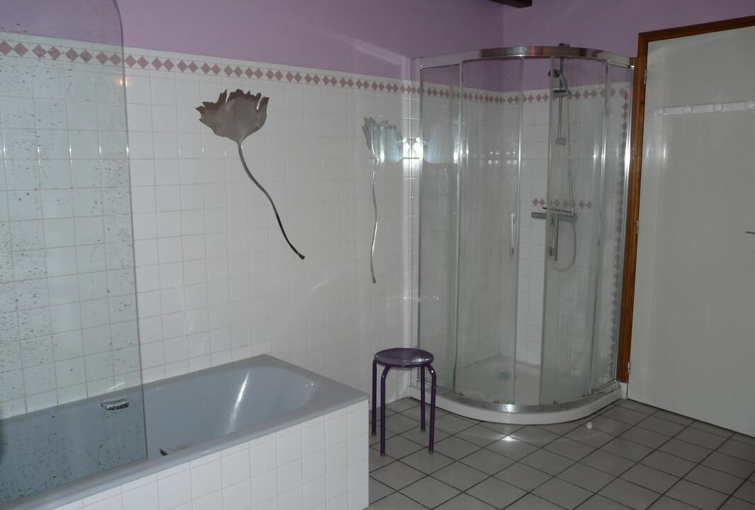 Photo of Bathroom in Palinges