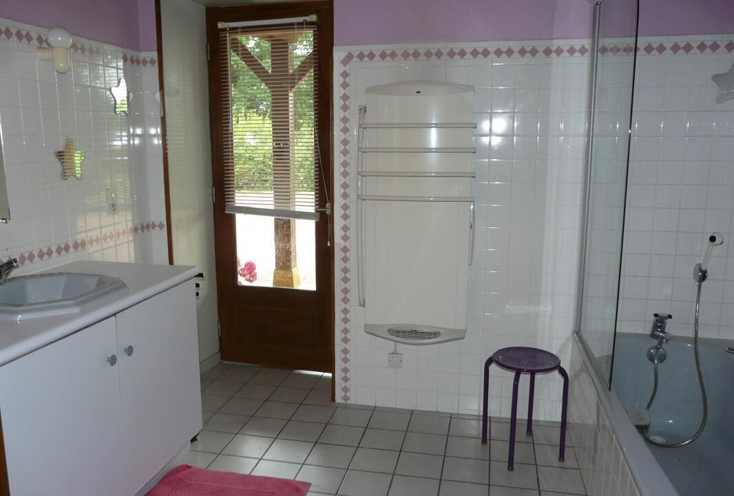 Photo of Bathroom in Palinges